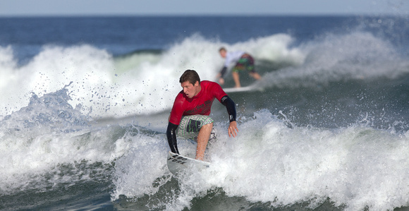 Jeremy Johnston surfs in the Belmar Pro 2009 on his way to a second place finish.